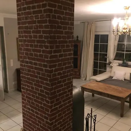 Ganzes Haus, drei Räume mit Kamin Apartment *